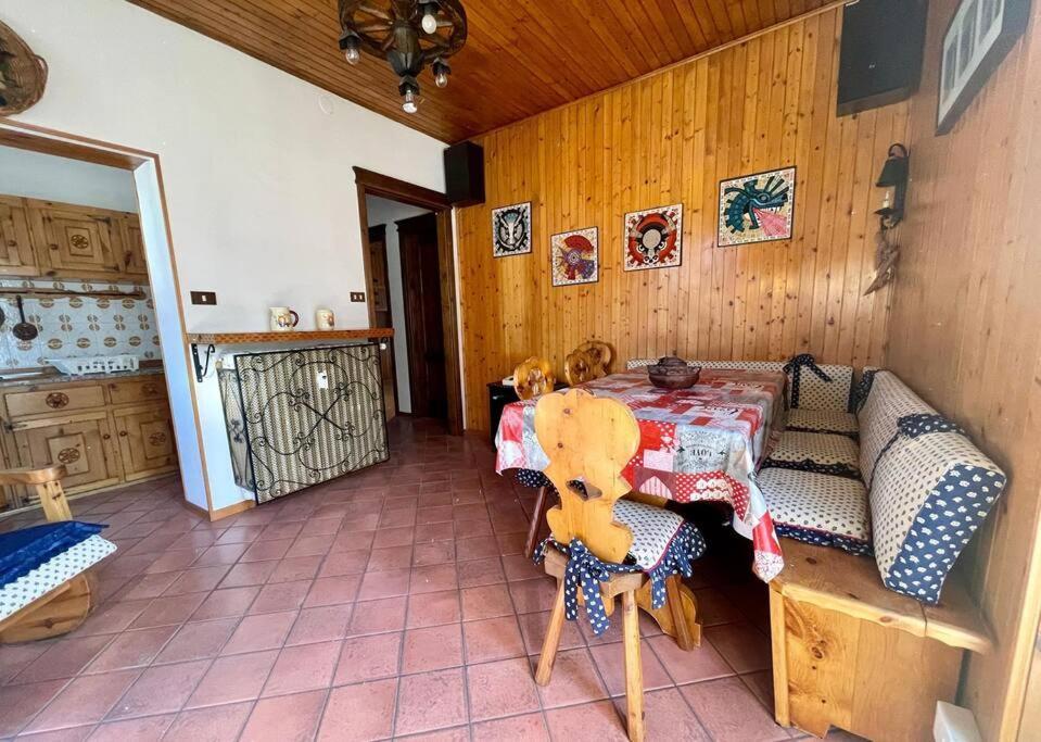 Ferienwohnung Rustic House Aosta Exterior foto